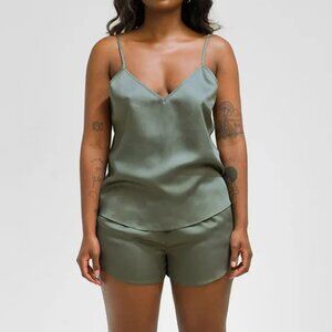New In Box Ettitude Sateen Shortie Moss Green Size XS